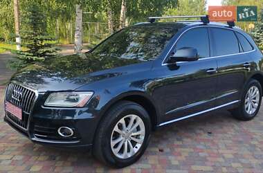 Внедорожник / Кроссовер Audi Q5 2016 в 