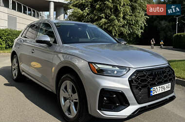 Внедорожник / Кроссовер Audi Q5 2023 в 