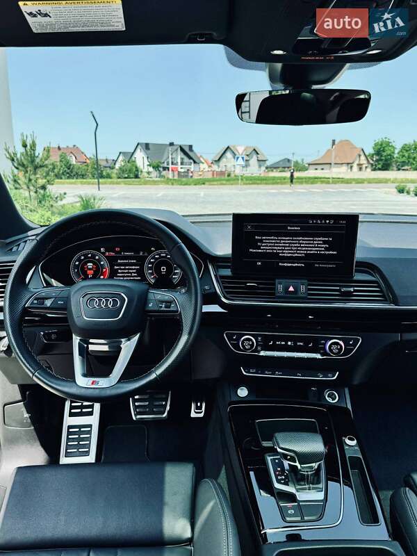 Позашляховик / Кросовер Audi Q5 2021 в Луцьку