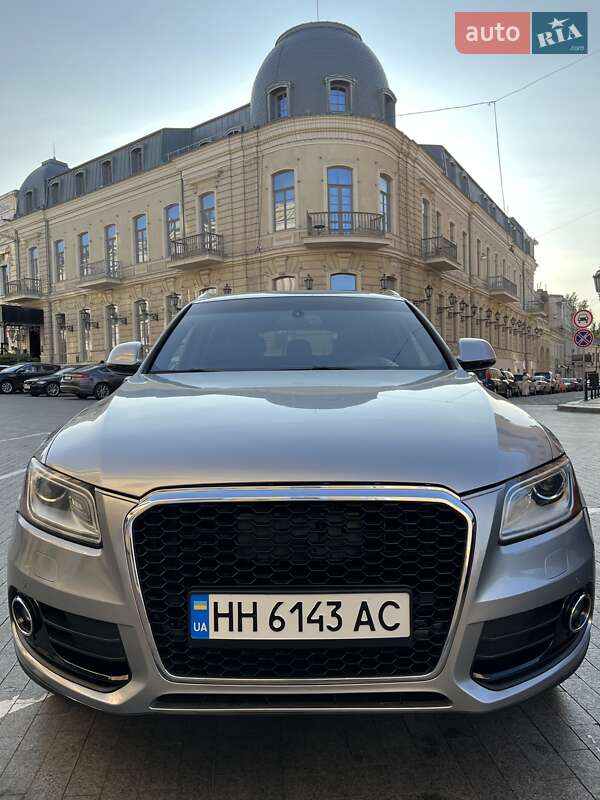 Внедорожник / Кроссовер Audi Q5 2015 в 