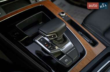 Внедорожник / Кроссовер Audi Q5 2021 в 