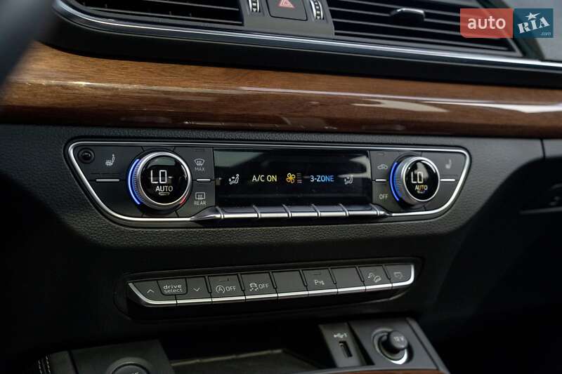 Внедорожник / Кроссовер Audi Q5 2021 в Черновцах