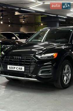 Внедорожник / Кроссовер Audi Q5 2021 в 