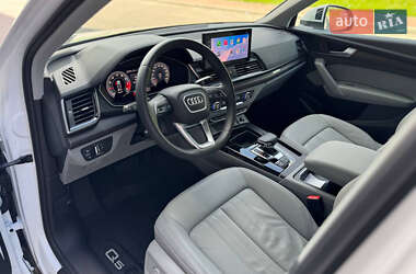 Внедорожник / Кроссовер Audi Q5 2021 в 
