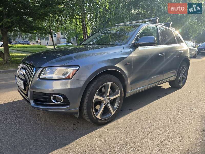 Внедорожник / Кроссовер Audi Q5 2015 в 