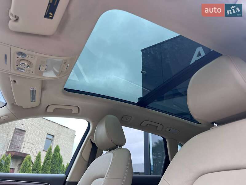 Внедорожник / Кроссовер Audi Q5 2015 в Нововолынске