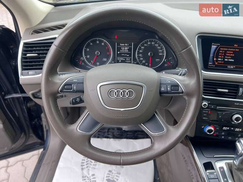 Внедорожник / Кроссовер Audi Q5 2015 в Нововолынске