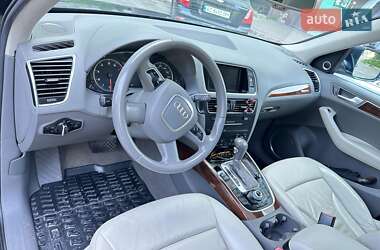 Внедорожник / Кроссовер Audi Q5 2011 в 