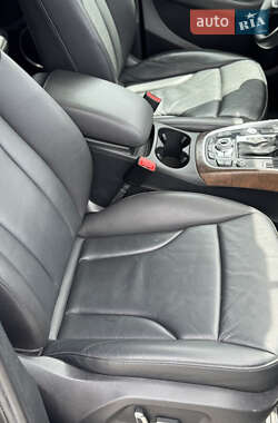 Внедорожник / Кроссовер Audi Q5 2015 в 