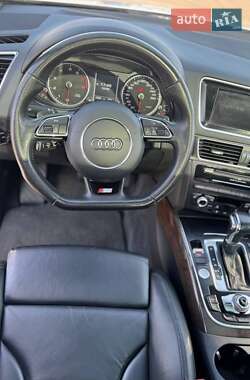 Внедорожник / Кроссовер Audi Q5 2016 в 