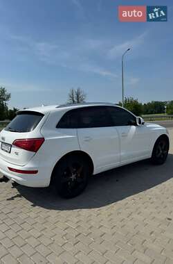 Внедорожник / Кроссовер Audi Q5 2011 в 