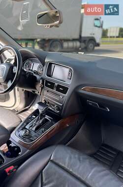Внедорожник / Кроссовер Audi Q5 2011 в 
