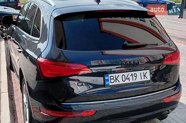 Внедорожник / Кроссовер Audi Q5 2017 в 