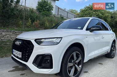 Внедорожник / Кроссовер Audi Q5 2023 в 