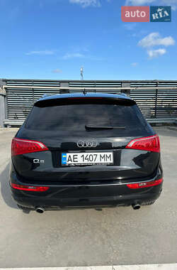 Внедорожник / Кроссовер Audi Q5 2009 в 