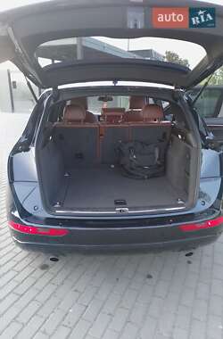 Внедорожник / Кроссовер Audi Q5 2011 в 
