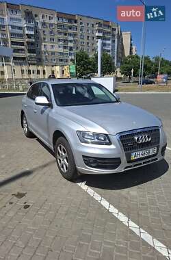 Внедорожник / Кроссовер Audi Q5 2009 в 