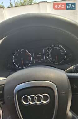 Внедорожник / Кроссовер Audi Q5 2009 в 