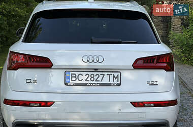 Внедорожник / Кроссовер Audi Q5 2017 в 