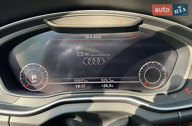 Внедорожник / Кроссовер Audi Q5 2017 в 