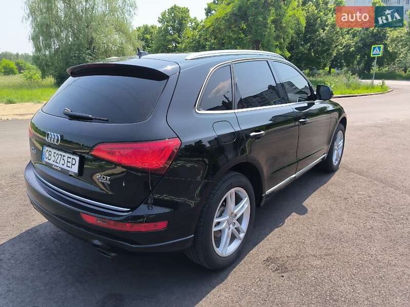 Позашляховик / Кросовер Audi Q5 2015 в Чернігові
