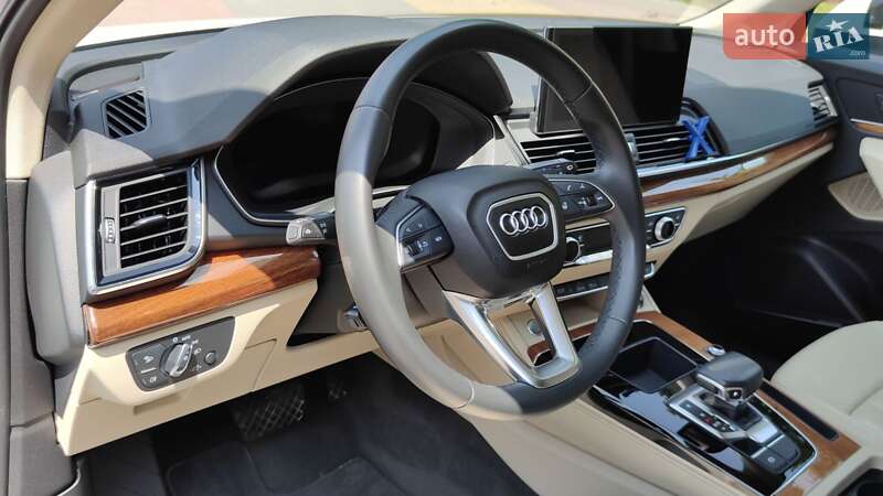 Позашляховик / Кросовер Audi Q5 2022 в Тернополі