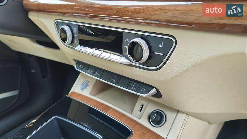 Позашляховик / Кросовер Audi Q5 2022 в Тернополі