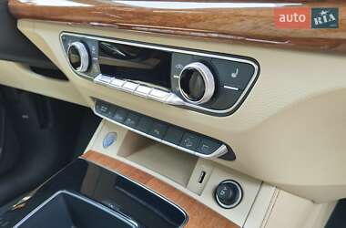 Внедорожник / Кроссовер Audi Q5 2022 в 