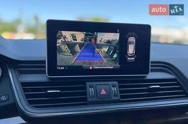 Внедорожник / Кроссовер Audi Q5 2018 в 