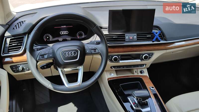 Позашляховик / Кросовер Audi Q5 2022 в Тернополі
