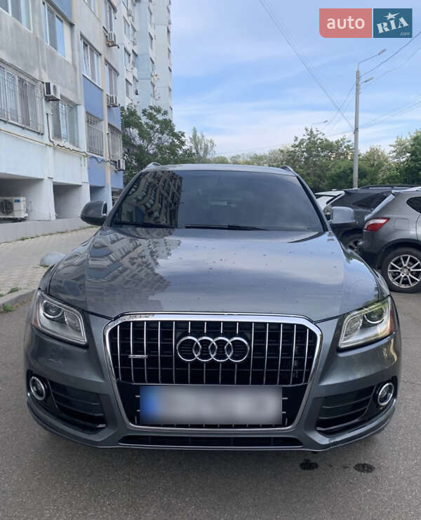 Внедорожник / Кроссовер Audi Q5 2012 в 