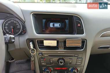 Внедорожник / Кроссовер Audi Q5 2009 в 
