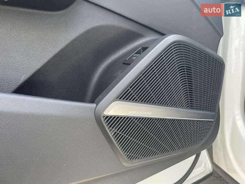 Позашляховик / Кросовер Audi Q5 2018 в Харкові