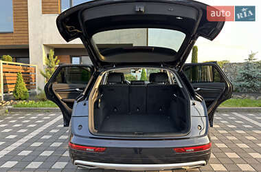 Внедорожник / Кроссовер Audi Q5 2020 в 