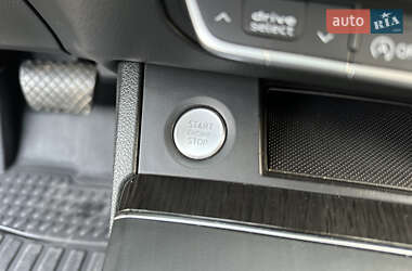 Внедорожник / Кроссовер Audi Q5 2020 в 