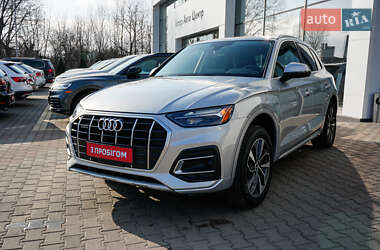 Внедорожник / Кроссовер Audi Q5 2021 в 