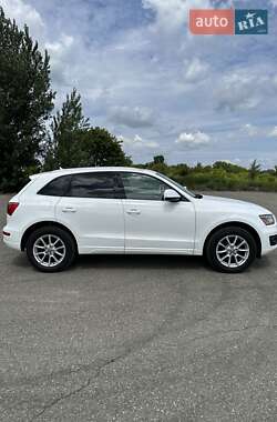 Внедорожник / Кроссовер Audi Q5 2012 в 