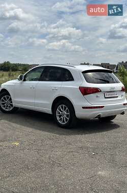 Внедорожник / Кроссовер Audi Q5 2012 в 
