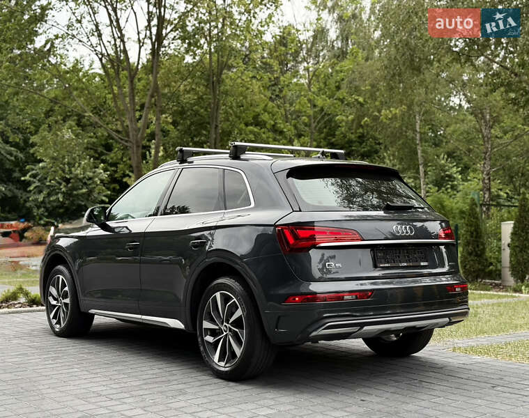 Позашляховик / Кросовер Audi Q5 2020 в Львові