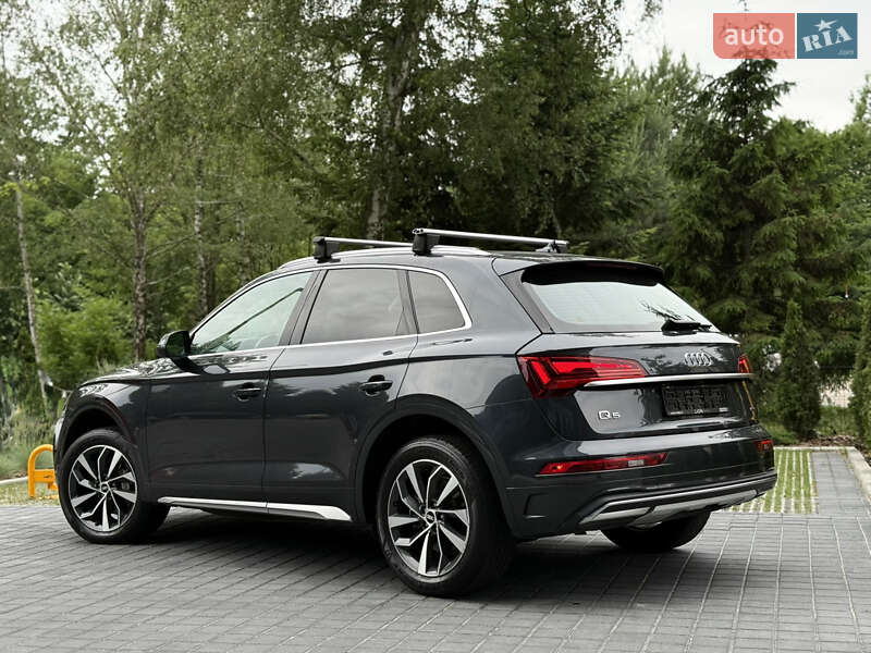 Позашляховик / Кросовер Audi Q5 2020 в Львові