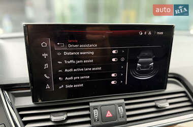 Внедорожник / Кроссовер Audi Q5 2020 в 