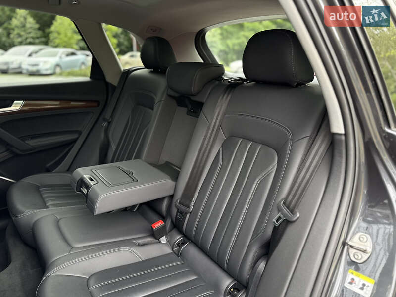 Позашляховик / Кросовер Audi Q5 2020 в Львові