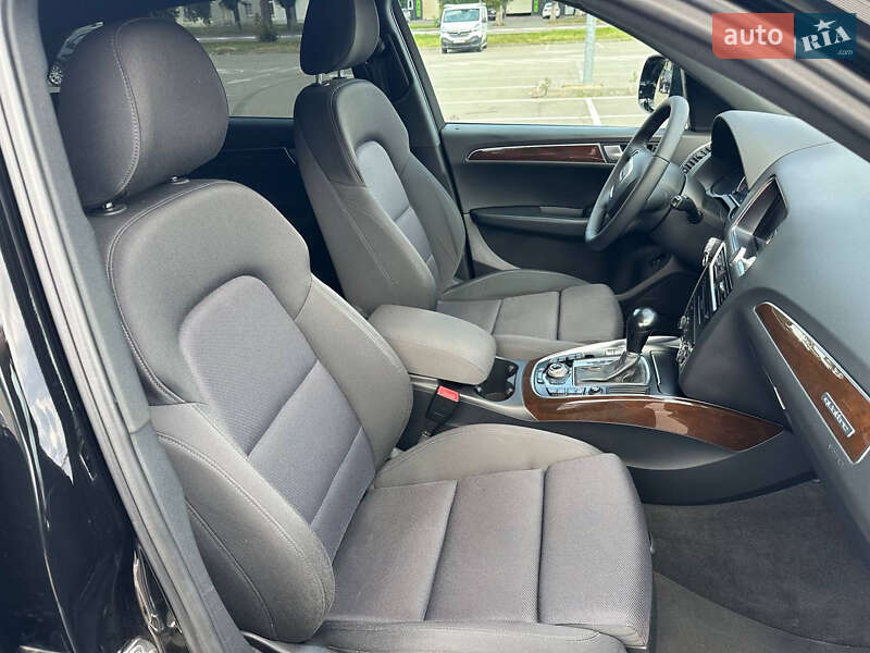 Позашляховик / Кросовер Audi Q5 2011 в Києві