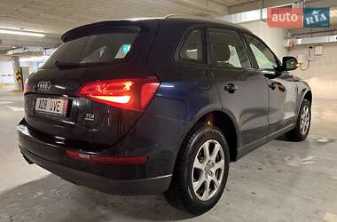 Внедорожник / Кроссовер Audi Q5 2011 в 