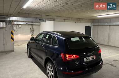 Внедорожник / Кроссовер Audi Q5 2011 в 