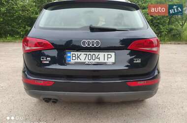 Внедорожник / Кроссовер Audi Q5 2011 в 