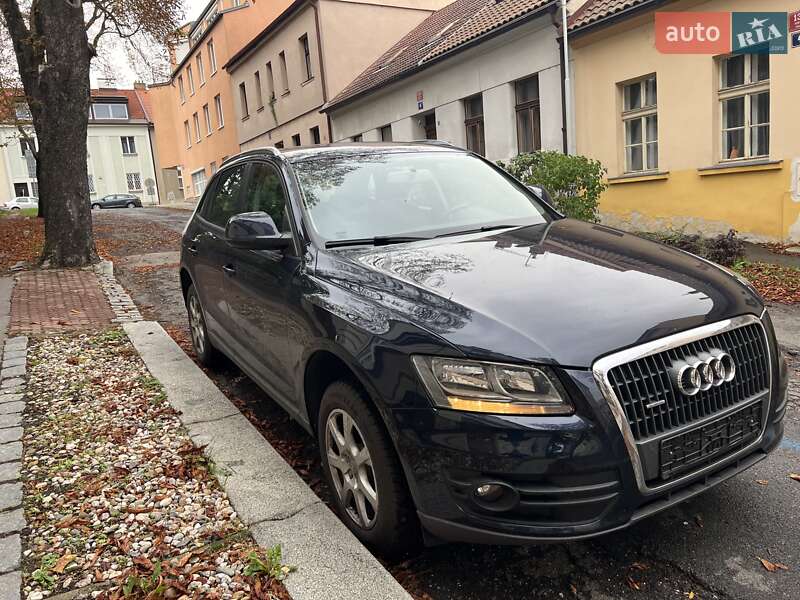 Внедорожник / Кроссовер Audi Q5 2011 в 