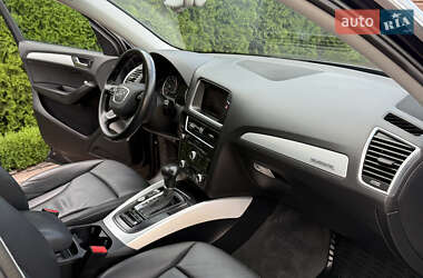 Внедорожник / Кроссовер Audi Q5 2016 в 