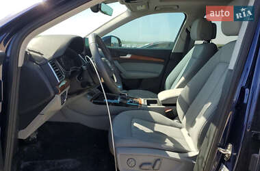 Внедорожник / Кроссовер Audi Q5 2022 в 