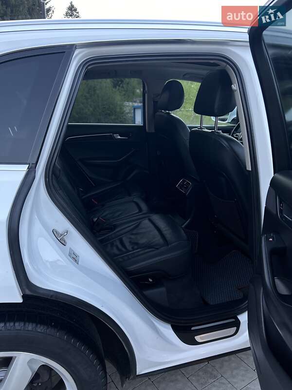 Внедорожник / Кроссовер Audi Q5 2011 в Дрогобыче
